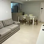 Apartamento 2 dormitórios próximo Mar Balneário Camboriú