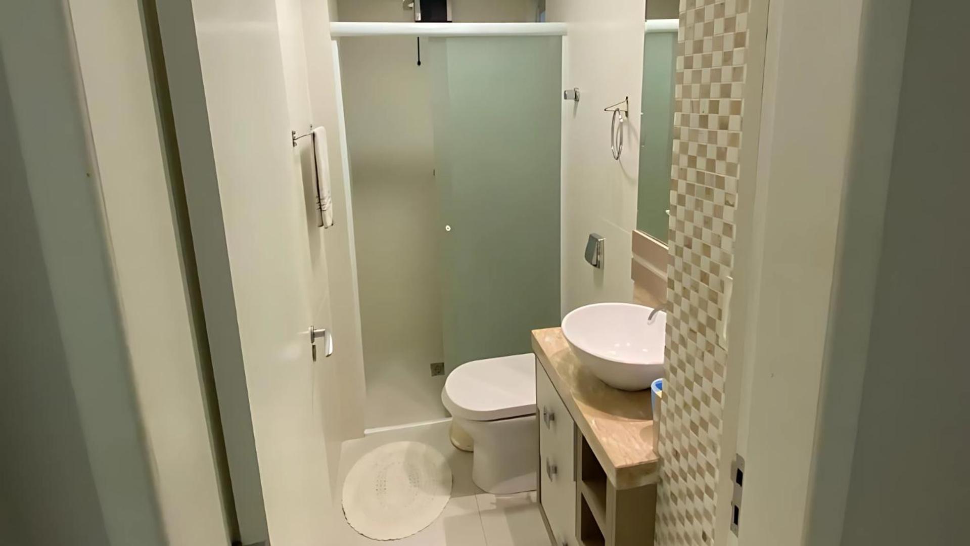 Apto 2 Quartos, Ar, Garagem E A Pe * Balneario Camboriu
