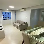 Apartamento 2 dormitórios próximo Mar Balneário Camboriú